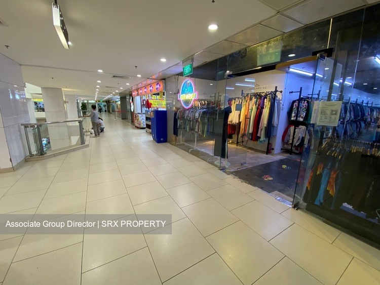 Lucky Plaza (D9), Retail - For Rent 