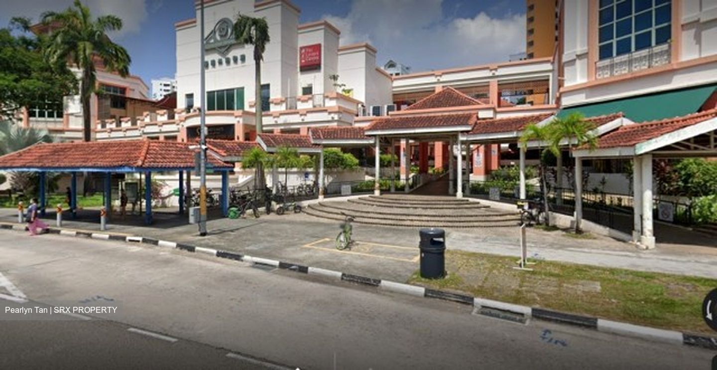 Hougang Green Shopping Mall (D19 