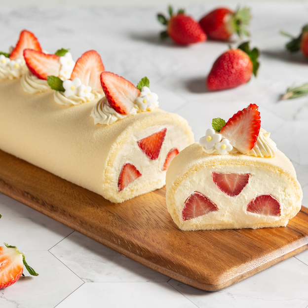 Strawberry Roll Cake