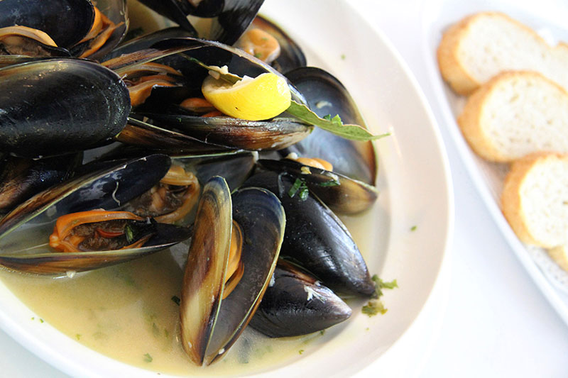 Mussels in White Wine Sauce