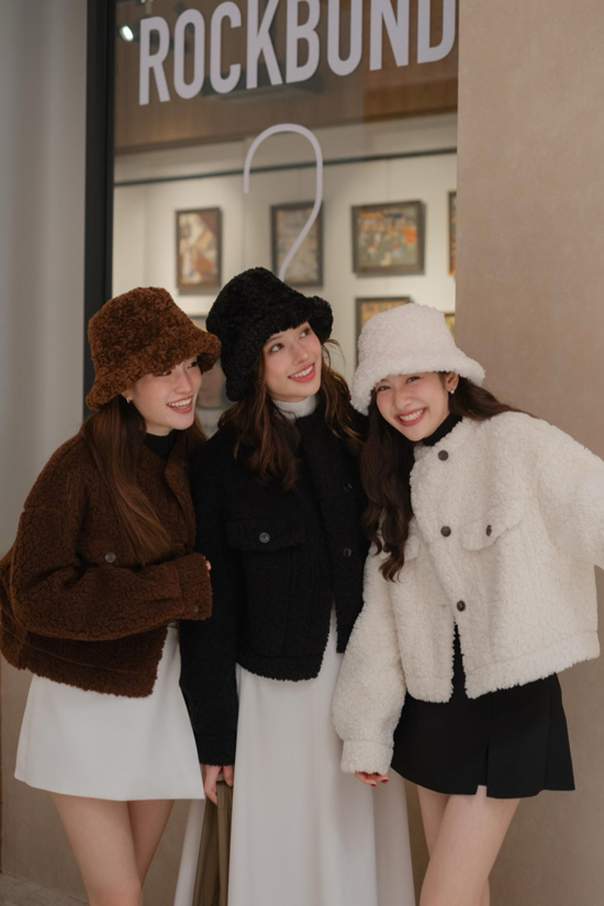 美品♡howdy. handmade short coat Black