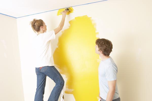 Couple painting large