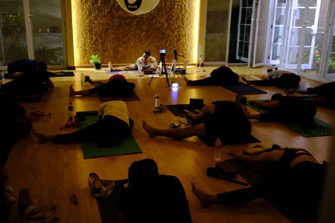 Basic Yoga in the morning - In Studio