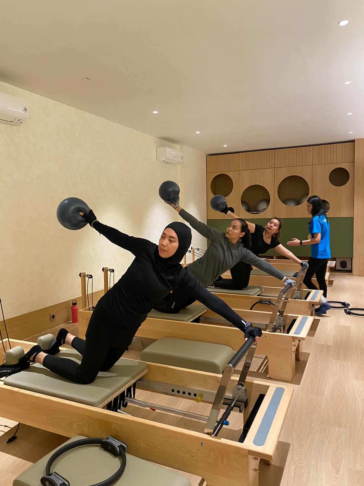Group Reformer (Intermediate) 