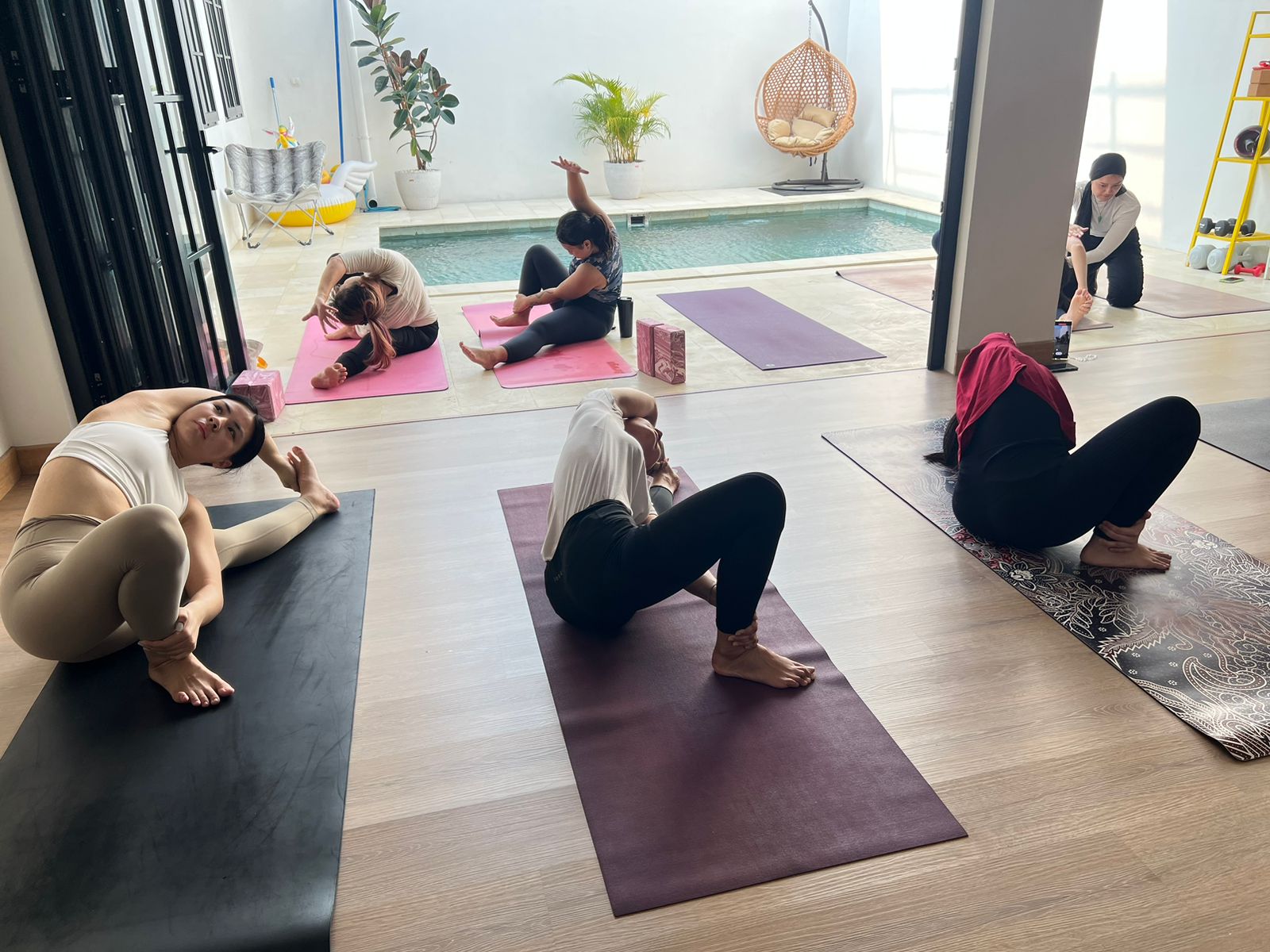 Vinyasa Yoga - In Studio