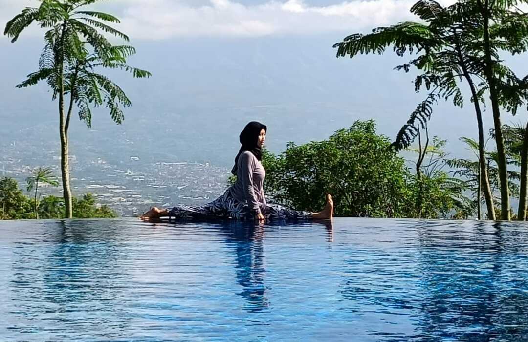 Yoga with Fit