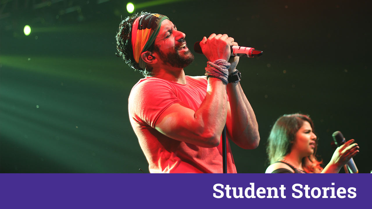 Performance Of A Lifetime By Farhan Akhtar At The Biggest Management Fest Of All Times Xpressions 2017 Rock on 2 live concert farhan akhtar and shraddha kapoor. farhan akhtar