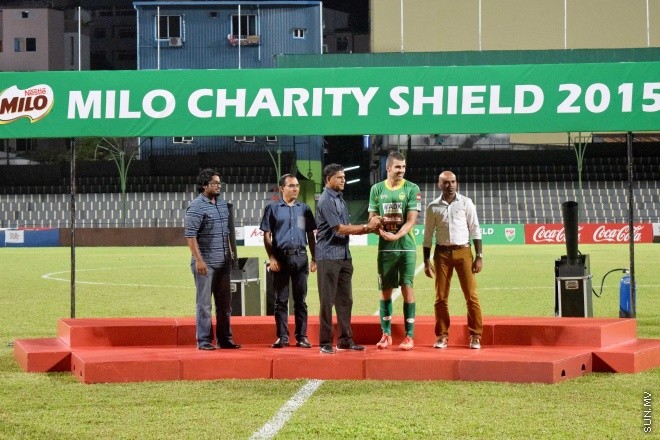 އޭޕްރިލް 6، 2015: ފުޓުބޯޅަ ސީސަން ހުޅުވުމުގެ ގޮތުން ކޮންމެ އަހަރަކުވެސ ބާއްވަމުން އަންނަ ޗެރިޓީ ޝިލްޑް މެޗުގެ ތެރެއިން: ނިއުރޭޑިއަންޓްގެ މައްޗަށް 0-2 އިން ކުރި ހޯދާ، މިއަހަރުގެ ޗެރިޓީ ޝިލްޑް ކާމިޔާބު ކުރީ މާޒިޔާ -- ސަންފޮޓޯ/ އަލީ ނަސީރު