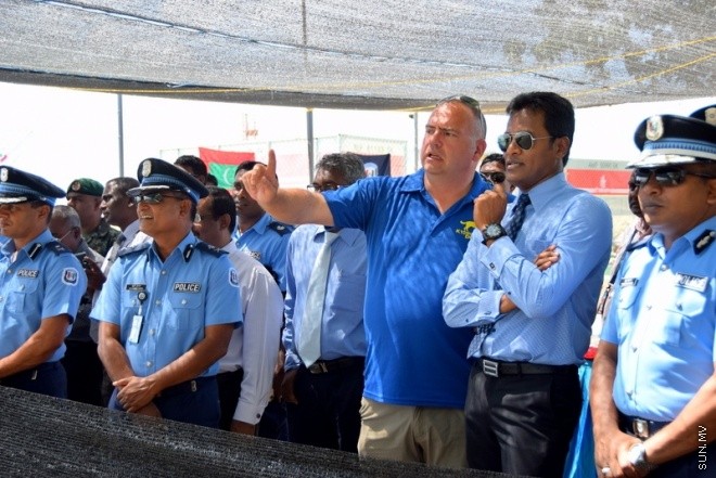 އޭޕްރިލް 23، 2015: ފާރަ ގެމަ ޓްރޭނިންގް ޕްރޮގްރާމުގެ ސެޓްފިކެޓް ހަވާލު ކުރުމުގެ ތެރެއިން --- ސަން ފޮޓޯ/ ޔޫސުފް ސޮފްވާން