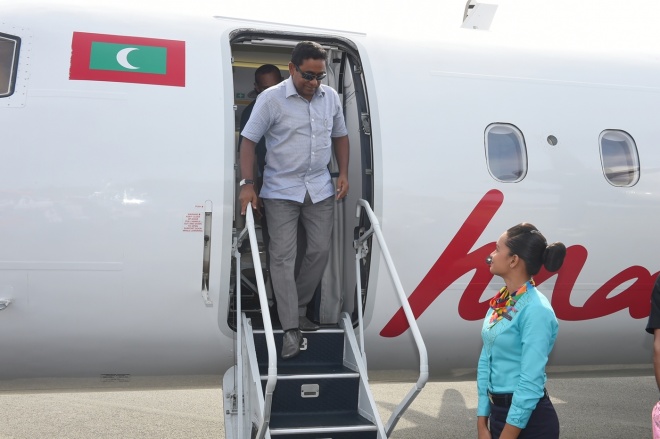 މެއި 28، 2015: ރ. އިފުރު އެއާޕޯޓު ހުޅުވުން: އިފުރު އެއާޕޯޓު ހުޅުއްވައިދެއްވީ ރައީސުލްޖުމްހޫރިއްޔާ އަބްދުﷲ ޔާމީން އަބްދުލް ގައްޔޫމް ----- ފޮޓޯ/ ރައީސް އޮފީސް