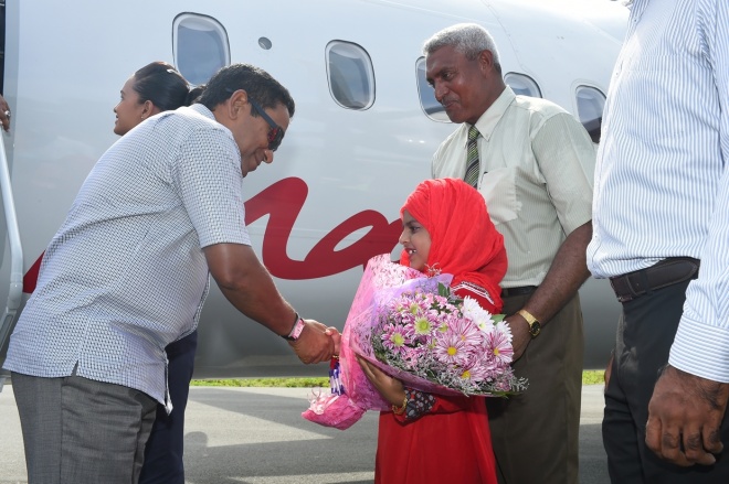 މެއި 28، 2015: ރ. އިފުރު އެއާޕޯޓު ހުޅުވުން: އިފުރު އެއާޕޯޓު ހުޅުއްވައިދެއްވީ ރައީސުލްޖުމްހޫރިއްޔާ އަބްދުﷲ ޔާމީން އަބްދުލް ގައްޔޫމް ----- ފޮޓޯ/ ރައީސް އޮފީސް