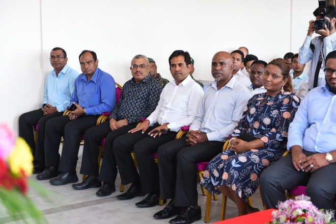 މެއި 28، 2015: ރ. އިފުރު އެއާޕޯޓު ހުޅުވުން: އިފުރު އެއާޕޯޓު ހުޅުއްވައިދެއްވީ ރައީސުލްޖުމްހޫރިއްޔާ އަބްދުﷲ ޔާމީން އަބްދުލް ގައްޔޫމް ----- ފޮޓޯ/ ރައީސް އޮފީސް