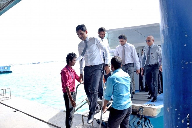 ޖޫން 25، 2015: އެމްޓީސީސީ އިން ދަތުރުފަތުރުގެ ނިޒާމު ތަރައްގީކޮށް ޒަމާނީ ކުރުމުގެ މަޝްރޫއު އިފްތިތާހު ކުރުމަށް ބޭއްވި ރަސްމިއްޔާތު -- ސަންފޮޓޯ/ އަލީ ނަސީރު 