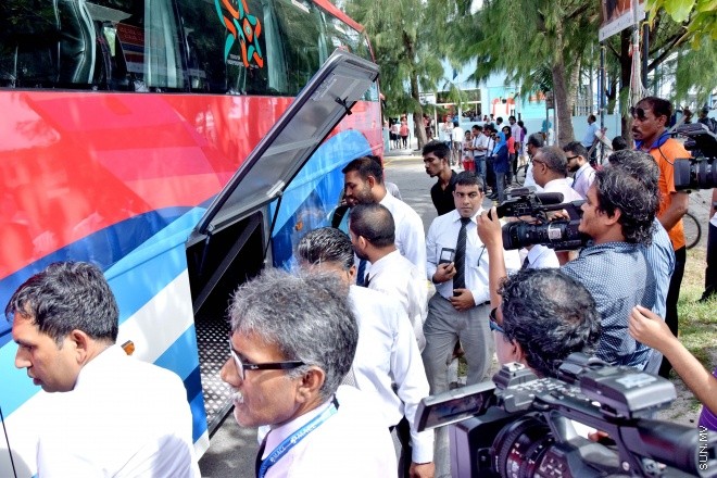 ޖޫން 25، 2015: އެމްޓީސީސީ އިން ދަތުރުފަތުރުގެ ނިޒާމު ތަރައްގީކޮށް ޒަމާނީ ކުރުމުގެ މަޝްރޫއު އިފްތިތާހު ކުރުމަށް ބޭއްވި ރަސްމިއްޔާތު -- ސަންފޮޓޯ/ އަލީ ނަސީރު 