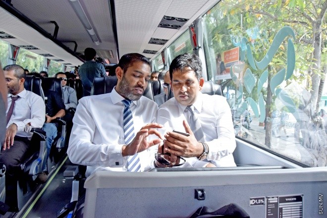 ޖޫން 25، 2015: އެމްޓީސީސީ އިން ދަތުރުފަތުރުގެ ނިޒާމު ތަރައްގީކޮށް ޒަމާނީ ކުރުމުގެ މަޝްރޫއު އިފްތިތާހު ކުރުމަށް ބޭއްވި ރަސްމިއްޔާތު -- ސަންފޮޓޯ/ އަލީ ނަސީރު 