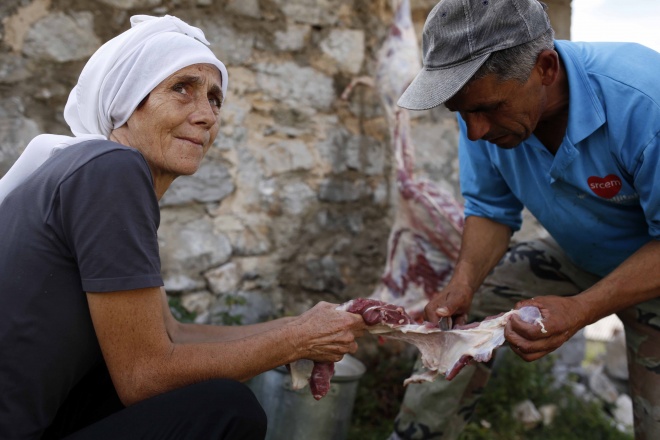 ސެޕްޓެމްބަރ 24، 2015: 1436 ވަނަ އަހަރުގެ ބަރަކާތްތެރި އަޟްހާ އީދު ދުވަހު ބޮސްނިއާ -- ފޮޓޯ/ އޭޕީ