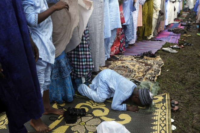 ސެޕްޓެމްބަރ 24، 2015: 1436 ވަނަ އަހަރުގެ ބަރަކާތްތެރި އަޟްހާ އީދު ދުވަހު ނައިޖީރިއާ -- ފޮޓޯ/ އޭޕީ