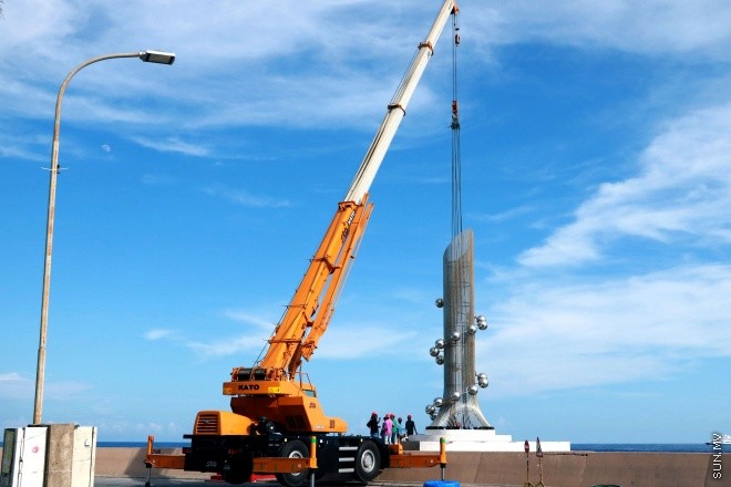 ނޮވެމްބަރު 21، 2015: ސުނަމީ ބިނާ ނެގުމުގެ މަސައްކަތް ކުރަނީ --- ސަން ފޮޓޯ ޔޫސުފް ސޮފްވާން