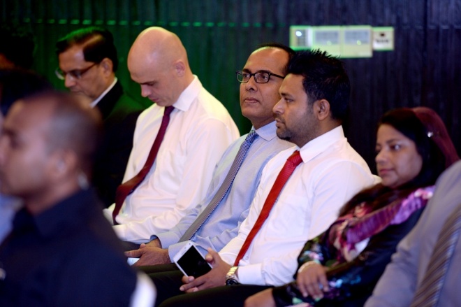 ޑިސެމްބަރ 3، 2015: މި ސަރުކާރުގެ ހާރިޖީ ސިޔާސަތުގެ ފާއިތުވީ ދެއަހަރުގެ ކާމިޔާބީތަކާއި، އ.ދ.ގެ މެންބަރު ގައުމަކަށް ގައުމެއްގެ ގޮތުގައި 50 އަހަރު ފުރުން ފާހަގަ ކުރުމަށް ހޮޓެލް ޖެންގައި ބޭއްވި ރަސްމިއްޔާތުގެ ތެރެއިން -- ފޮޓޯ/ ރައީސް އޮފީސް