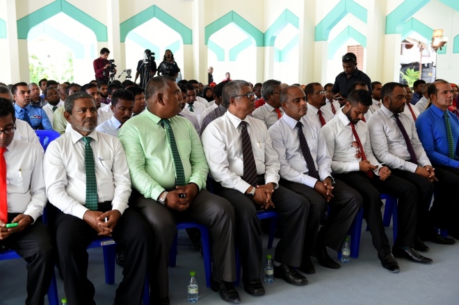 ޑިސެމްބަރު 13، 2015- މި އަހަރުގެ ގައުމީ ދުވަސް ފާހަގަ ކުރުމަށްޓަކައި ބޭއްވި ޖަލްސާގެ ތެރެއިން.---ފޮޓޯ: ރައީސް އޮފީސް
