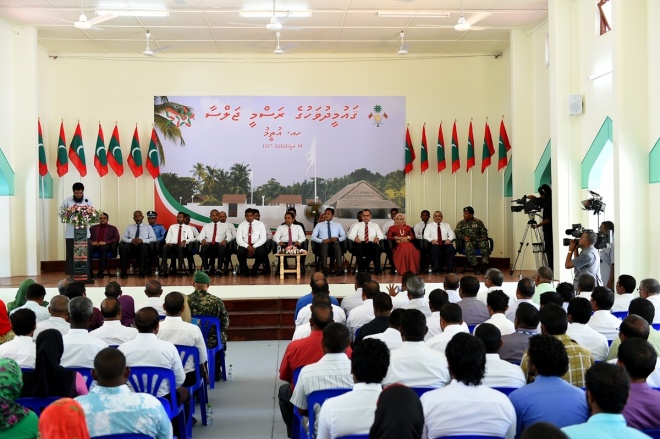 ޑިސެމްބަރު 13، 2015- މި އަހަރުގެ ގައުމީ ދުވަސް ފާހަގަ ކުރުމަށްޓަކައި ބޭއްވި ޖަލްސާގެ ތެރެއިން.---ފޮޓޯ: ރައީސް އޮފީސް