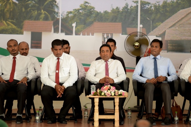 ޑިސެމްބަރު 13، 2015- މި އަހަރުގެ ގައުމީ ދުވަސް ފާހަގަ ކުރުމަށްޓަކައި ބޭއްވި ޖަލްސާގެ ތެރެއިން.---ފޮޓޯ: ރައީސް އޮފީސް