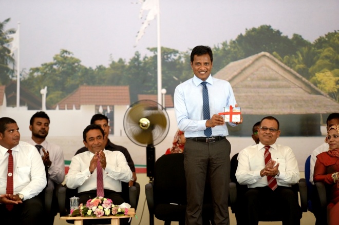 ޑިސެމްބަރު 13، 2015- މި އަހަރުގެ ގައުމީ ދުވަސް ފާހަގަ ކުރުމަށްޓަކައި ބޭއްވި ޖަލްސާގެ ތެރެއިން.---ފޮޓޯ: ރައީސް އޮފީސް