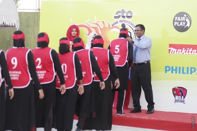 ޑިސެމްބަރ 15، 2015:  އެސްޓީއޯ ހޯމް އިމްޕްރޫވްމަންޓް ބަށި މުބާރާތުގެ އިނާމު ދިނުމުގެ ރަސްމިއްޔާތުގެ ތެރެއިން -- ސަން ފޮޓޯ/ފަޔާޒު މޫސާ