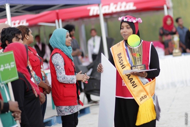 ޑިސެމްބަރ 15، 2015:  އެސްޓީއޯ ހޯމް އިމްޕްރޫވްމަންޓް ބަށި މުބާރާތުގެ އިނާމު ދިނުމުގެ ރަސްމިއްޔާތުގެ ތެރެއިން -- ސަން ފޮޓޯ/ފަޔާޒު މޫސާ