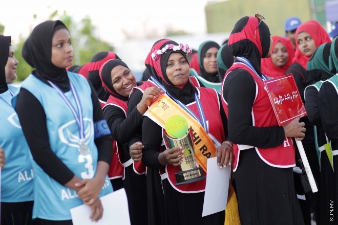 ޑިސެމްބަރ 15، 2015:  އެސްޓީއޯ ހޯމް އިމްޕްރޫވްމަންޓް ބަށި މުބާރާތުގެ އިނާމު ދިނުމުގެ ރަސްމިއްޔާތުގެ ތެރެއިން -- ސަން ފޮޓޯ/ފަޔާޒު މޫސާ