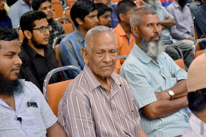 ޑިސެމްބަރު 25، 2015: އިސްލާމިކް މިނިސްޓްރީއިން އިންތިޒާމު ކޮށްގެން ބާއްވަމުން އައި "ދަ މެސެޖު" ގެ ފަހު ދަރުސްގެ ތެރެއިން -- ސަންފޮޓޯ/ އަލީ ނަސީރު