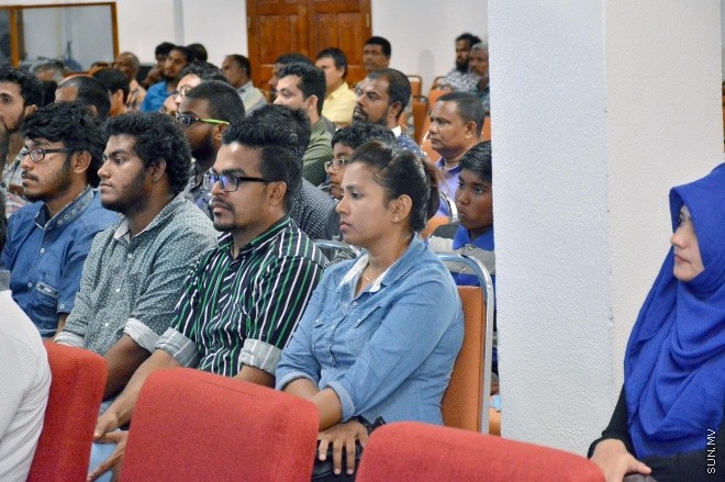 ޑިސެމްބަރު 25، 2015: އިސްލާމިކް މިނިސްޓްރީއިން އިންތިޒާމު ކޮށްގެން ބާއްވަމުން އައި "ދަ މެސެޖު" ގެ ފަހު ދަރުސްގެ ތެރެއިން -- ސަންފޮޓޯ/ އަލީ ނަސީރު