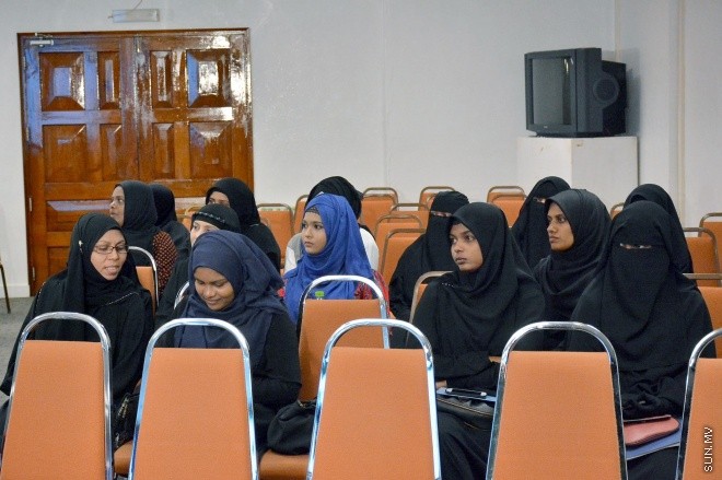 ޑިސެމްބަރު 25، 2015: އިސްލާމިކް މިނިސްޓްރީއިން އިންތިޒާމު ކޮށްގެން ބާއްވަމުން އައި "ދަ މެސެޖު" ގެ ފަހު ދަރުސްގެ ތެރެއިން -- ސަންފޮޓޯ/ އަލީ ނަސީރު