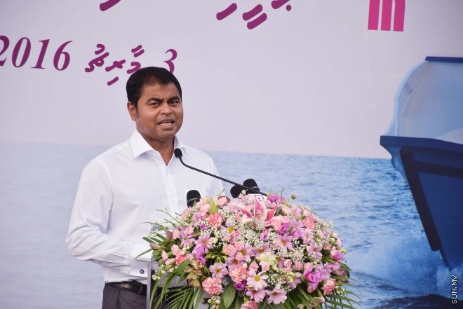 މާޗް، 4، 2016: އެމްޓީސީސީގެ "ޕްރިމިއަމް ލިންކް" ގެ ނަމުގައި މާލެއާ ހުޅުމާލެއާ ދެމެދު އޭސީ ފެރީގެ ހިދުމަތާއި އެ ފެރީގެ ފަސިންޖަރުންނަށް ހާއްސަކުރެވިފައިވާ ލައުންޖު ހުޅުވުމަށް ބޭއްވި ރަސްމިއްޔާތުގެ ތެރެއިން -- ސަން ފޮޓޯ/ ފަޔާޒު މޫސާ