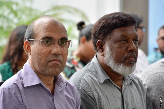 މެއި 28، 2016: ދިވެހިންގެ އާދަކާދައާ އެއްގޮތަށް ބާއްވަމުން އަންނަ މާހެފުން ޝަރުއީ ދާއިރާގެ ހުރިހާ މުވައްޒަފުންނާއި ފަނޑިޔާރުން އެއްވެގެން "ފަނޑިޔާރުގޭގެ މާހެފުން" ނަމުގައި ކުޑަކުދިންގެ ހަވީރަކާއެކު ބޭއްވުން -- ސަން ފޮޓޯ/ފަޔާޒު މޫސާ