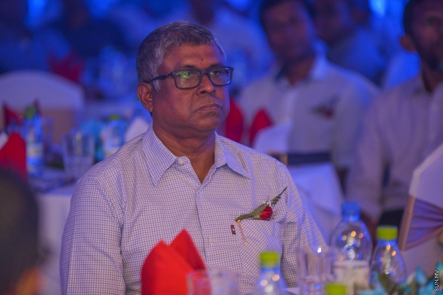  26 ސެޕްޓެމްބަރ 2016: އޭއެޗް އެންޑް އެސޯސިއޭޓްސް ބައިނަލްއަގުވާމީވެ، ކްރޯ ހޯވާތު މޯލްޑިވްސްއަށް ރީބްރޭންޑް ކުރުމަށް ބޭއްވި ރަސްމިއްޔާތުގެ ތެރެއިން--- ސަން ފޮޓޯ: މުހައްމަދު އަފްރާހް