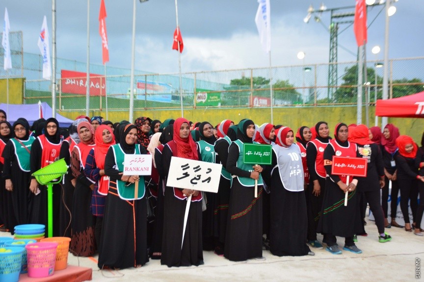 ނޮވެމްބަރ 27، 2016: އެސްޓީއޯ ހޯމް އިމްރޫވްމަންޓް ބަށިބޯޅަ މުބާރާތުގެ ނިންމުމުގެ ރަސްމިއްޔާތުގެ ތެރެއިން --- ސަން ފޮޓޯ/ ފަޔާޒް މޫސާ