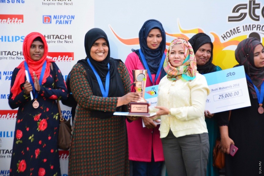 ނޮވެމްބަރ 27، 2016: އެސްޓީއޯ ހޯމް އިމްރޫވްމަންޓް ބަށިބޯޅަ މުބާރާތުގެ ނިންމުމުގެ ރަސްމިއްޔާތުގެ ތެރެއިން --- ސަން ފޮޓޯ/ ފަޔާޒް މޫސާ