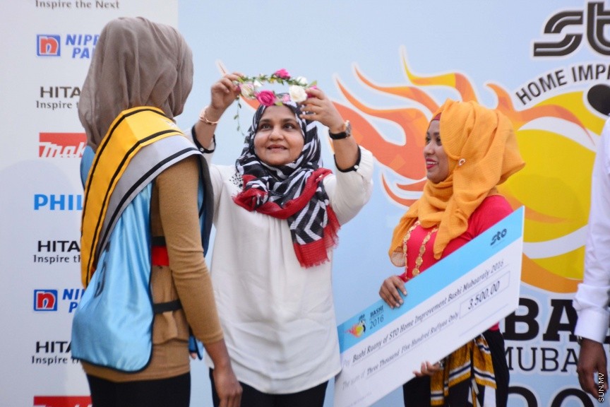 ނޮވެމްބަރ 27، 2016: އެސްޓީއޯ ހޯމް އިމްރޫވްމަންޓް ބަށިބޯޅަ މުބާރާތުގެ ނިންމުމުގެ ރަސްމިއްޔާތުގެ ތެރެއިން --- ސަން ފޮޓޯ/ ފަޔާޒް މޫސާ