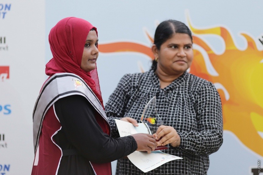 ނޮވެމްބަރ 27، 2016: އެސްޓީއޯ ހޯމް އިމްރޫވްމަންޓް ބަށިބޯޅަ މުބާރާތުގެ ނިންމުމުގެ ރަސްމިއްޔާތުގެ ތެރެއިން --- ސަން ފޮޓޯ/ ފަޔާޒް މޫސާ