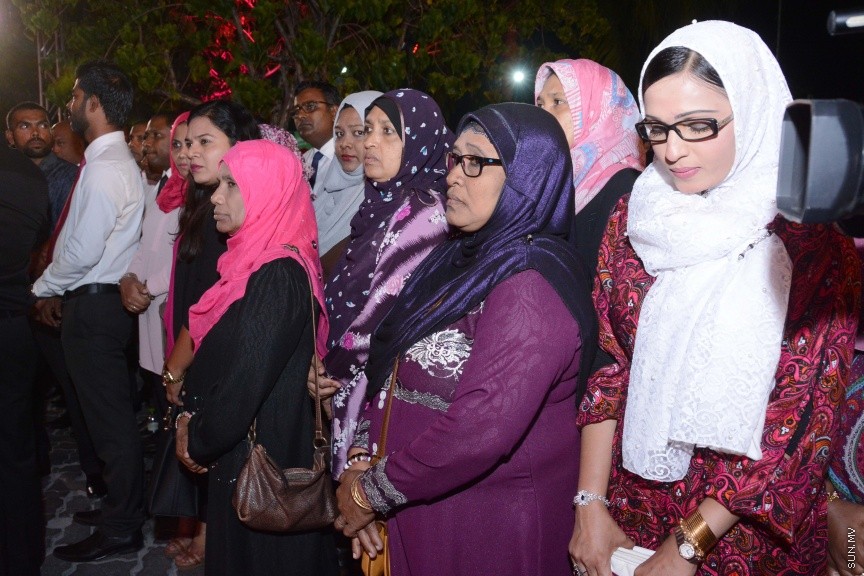 ފެބްރުއަރީ 9، 2017:  ޕީޕީއެމްގެ އާ އޮފީސް ހުޅުވުމަށް ހ. ހުރަފައިގައި ބޭއްވި ހާއްސަ ރަސްމިއްޔާތުގެ ތެރެއިން -- ސަން ފޮޓޯ/ ފަޔާޒު މޫސާ