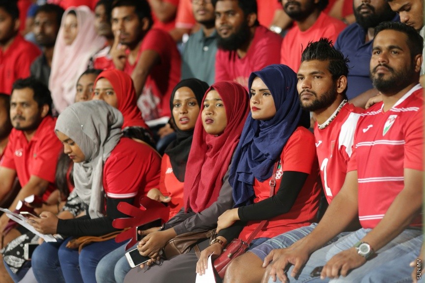 28 މާޗް 2017: އޭއެފްސީ އޭޝިއަން ކަޕް 2019 ކޮލިފިކޭޝަންގެ ގްރޫޕް ސްޓޭޖްގައި ރާއްޖެއާއި ފަލަސްތީނު ބައްދަލުކުރި މެޗުގެ ތެރެއިން---ސަން ފޮޓޯ/ ފަޔާޒު މޫސާ