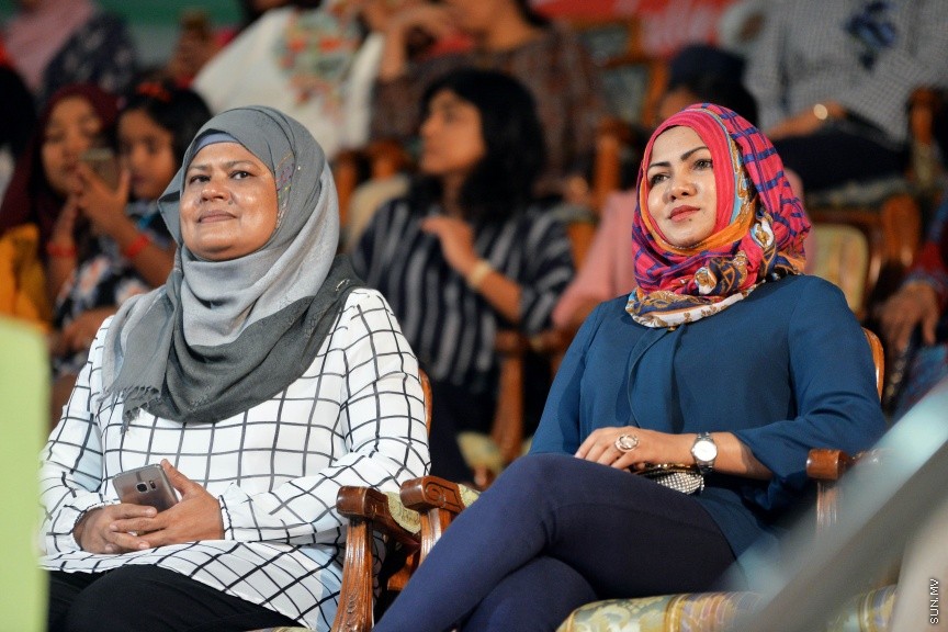 އޮކްޓޯބަރ 27، 2017: ފަސްޓް ލޭޑީ ބަށިބޯޅަ ޗެމްޕިއަންޝިޕްގެ ފައިނަލް މެޗުގެ ތެރެއިން:  ކ. މާފުށި ބަލިކޮށް ޗެމްޕިއަންކަން ހޯދީ ފ. ފީއަލީ ޓީމް -- ސަން ފޮޓޯ/ ފަޔާޒު މޫސާ