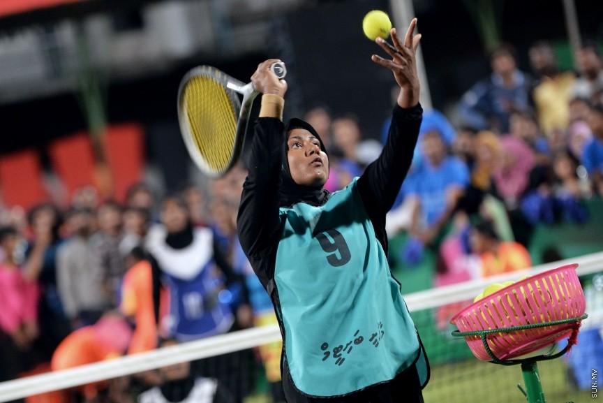 އޮކްޓޯބަރ 27، 2017: ފަސްޓް ލޭޑީ ބަށިބޯޅަ ޗެމްޕިއަންޝިޕްގެ ފައިނަލް މެޗުގެ ތެރެއިން:  ކ. މާފުށި ބަލިކޮށް ޗެމްޕިއަންކަން ހޯދީ ފ. ފީއަލީ ޓީމް -- ސަން ފޮޓޯ/ ފަޔާޒު މޫސާ