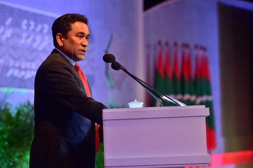ނޮވެމްބަރ 11، 2017: ޖުމްހޫރީ ދުވަސް ފާހަގަކުރުމަށް ދަރުބާރުގޭގައި ބޭއްވި ޚާއްސަ ޖަލްސާގެ ތެރެއިން -- ފޮޓޯ/ ރައީސް އޮފީސް