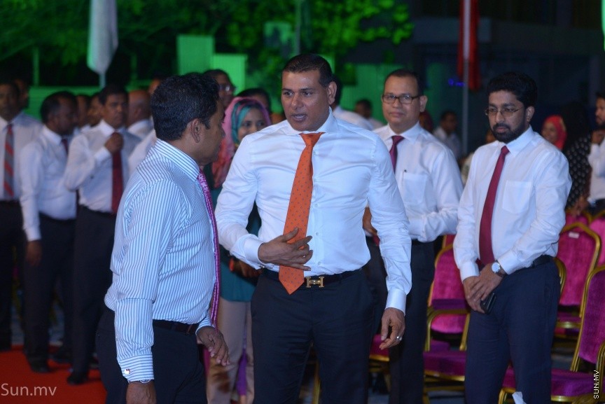 17 ނޮވެމްބަރ 2017: ރައީސް ޔާމިންގެ  ސަރުކާރަށް ހަތަރު އަހަރު ފުރުމުގެ މުނާސަބަތުގައި "ބަހާރެކޭ"ގެ ނަމުގައި ކާނިވާ ސަރަހައްދުގައި ބޭއްވި ޖަލްސާގެ ތެރެއިން---ސަން ފޮޓޯ/ މުހައްމަދު އަފްރާހް 