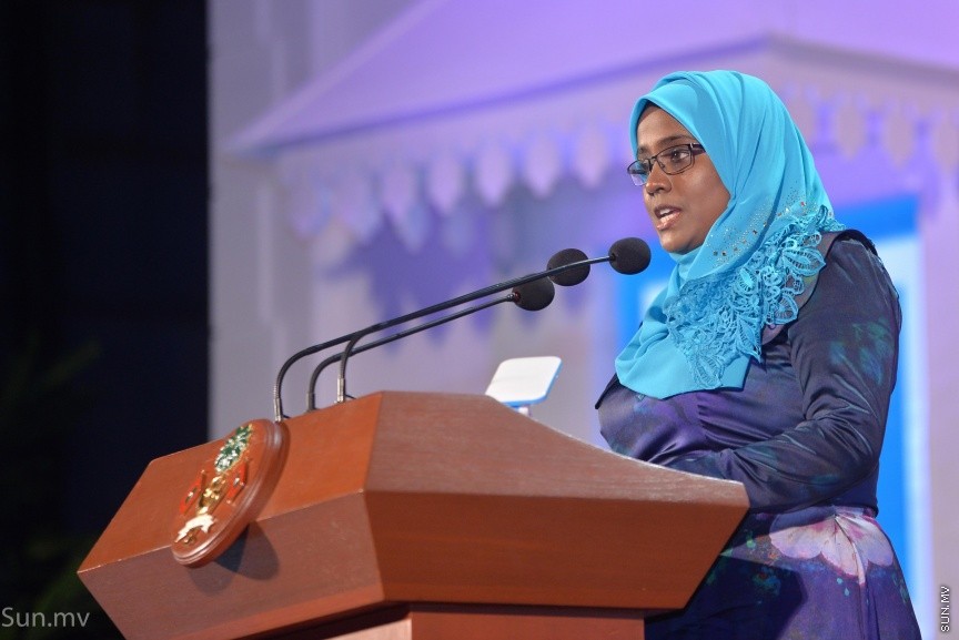 17 ނޮވެމްބަރ 2017: ރައީސް ޔާމިންގެ  ސަރުކާރަށް ހަތަރު އަހަރު ފުރުމުގެ މުނާސަބަތުގައި "ބަހާރެކޭ"ގެ ނަމުގައި ކާނިވާ ސަރަހައްދުގައި ބޭއްވި ޖަލްސާގެ ތެރެއިން---ސަން ފޮޓޯ/ މުހައްމަދު އަފްރާހް 