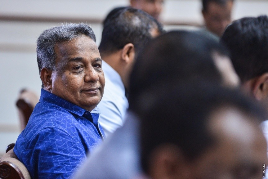 ނޮވެމްބަރ 20، 2017: އަންނަ އަހަރަށް ލަފާކުރާ ބަޖެޓު ދިރާސާ ކުރާ ކޮމެޓީގެ ބައްދަލުވުމުގެ ތެރެއިން: ހިޔާލު ތަފާތުވެ އިދިކޮޅު މެންބަރުން ވަނީ  ކޮމެޓީ ބޮއިކަޓުކޮށް ނިކުމެވަޑައިގެންފަ -- ސަން ފޮޓޯ/ ފަޔާޒު މޫސާ 