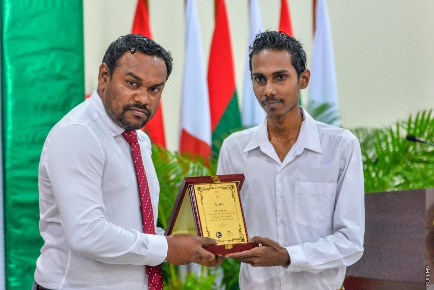 ބައިނަލް އަޤްވާމީ އެންޓިކޮރަޕްޝަން ދުވަސް ފާހަގަކުރުމުގެ ގޮތުން ބޭއްވި ރަސްމިއްޔާތުގެ ތެރެއިން---ސަން ފޮޓޯ/ މުހައްމަދު އަފްރާހް 