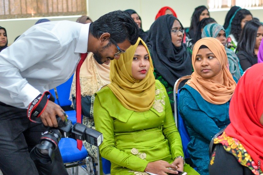 ބައިނަލް އަޤްވާމީ އެންޓިކޮރަޕްޝަން ދުވަސް ފާހަގަކުރުމުގެ ގޮތުން ބޭއްވި ރަސްމިއްޔާތުގެ ތެރެއިން---ސަން ފޮޓޯ/ މުހައްމަދު އަފްރާހް 